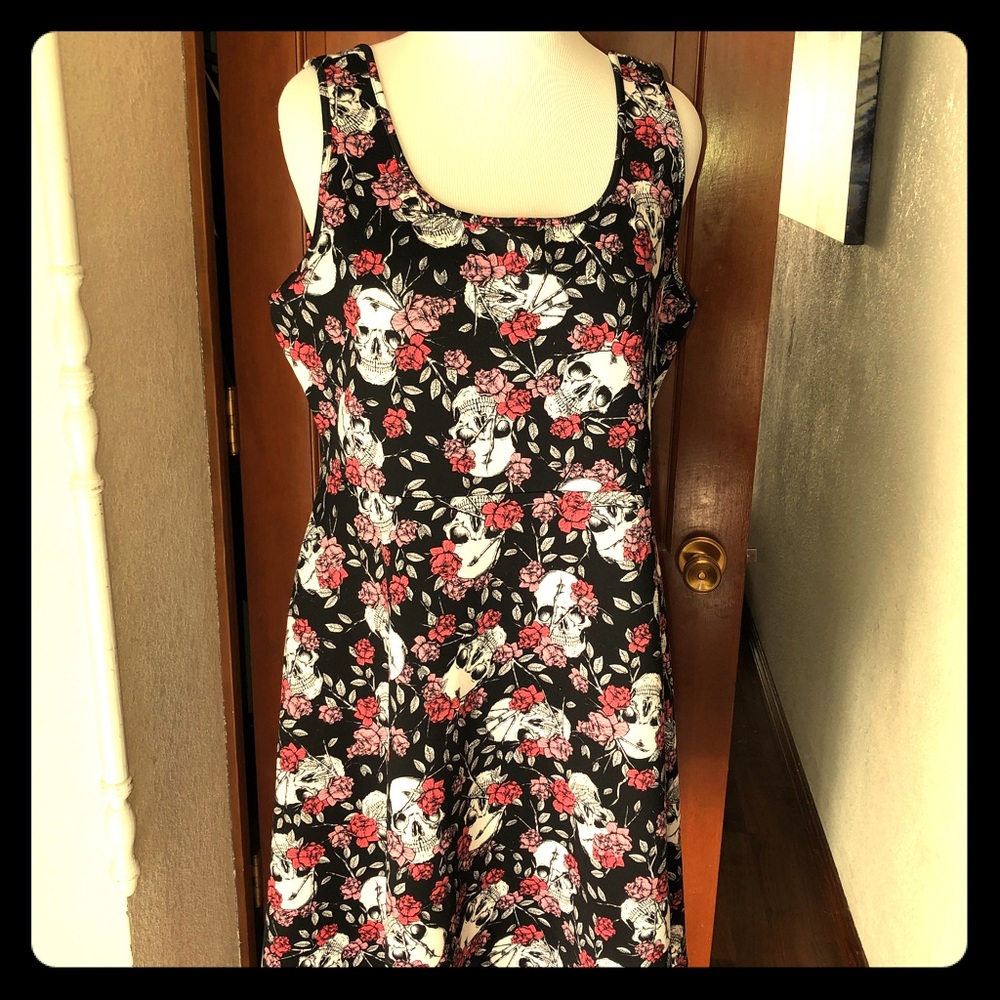 Torrid Skull and Roses Sleeveless  Dress Size 2